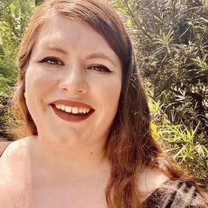 Meet your Posher, Justina